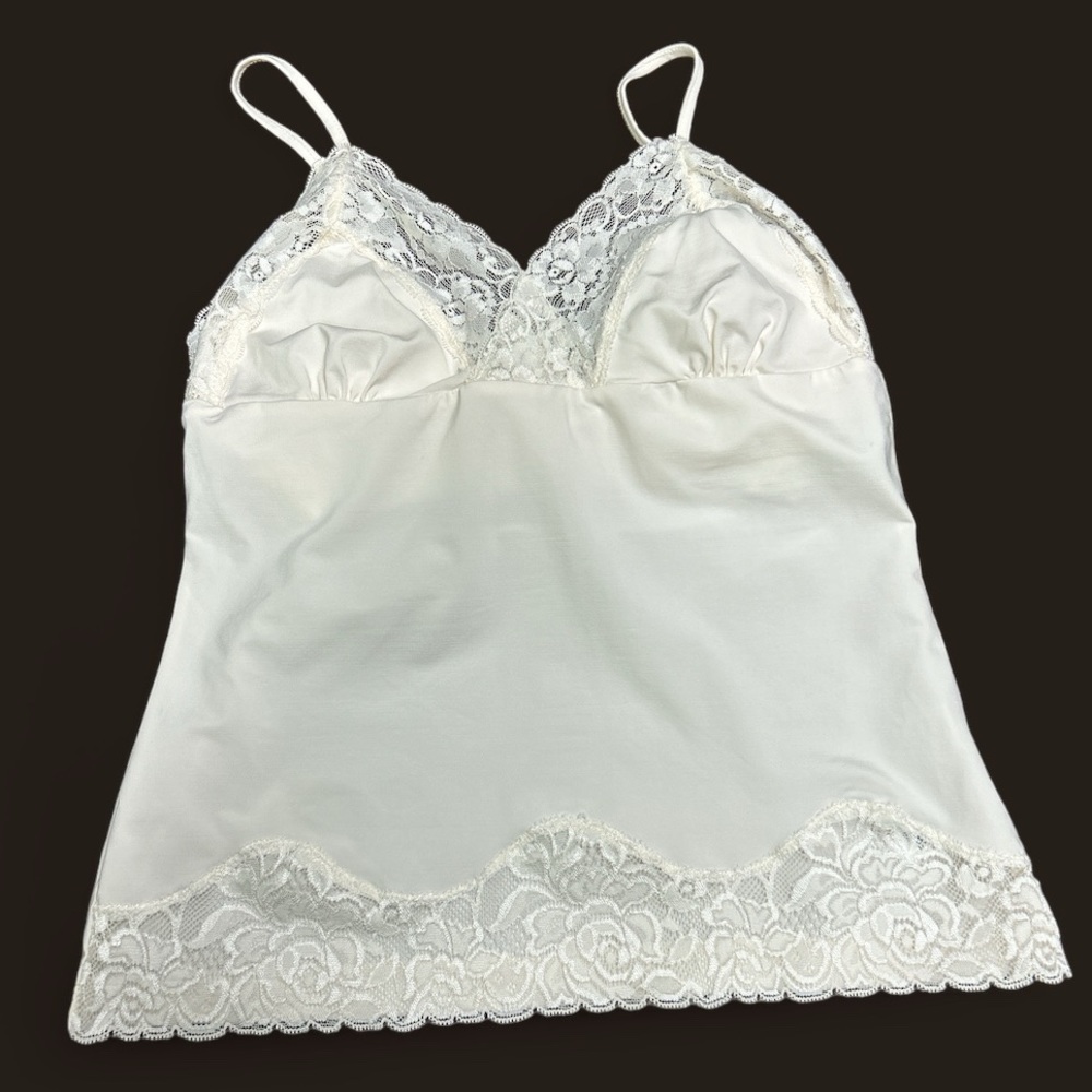 Y2K 💫 Victoria’s Secret Lace-Trim Tank
